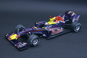 1:18 S. Vettel 2010 Infiniti Red Bull Racing RB6