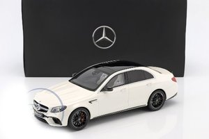 1:18 Mercedes-Benz AMG E 63 S 4MATIC 벤츠 다이캐스트 자동차 모형 수집용 키덜트