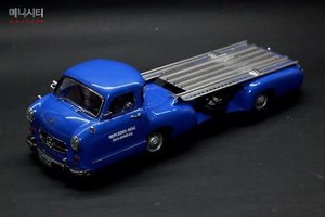 Mercedes-Benz Renntransporter the blue wonder 1955 blue 1:18 iScale