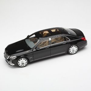 1:18 Mercedes-Maybach S-Class S650 W222 2019 Black Diecast fully open